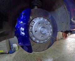 VAG RS3 AKEBONO 6 PISTON 374MM FREN KİTİ